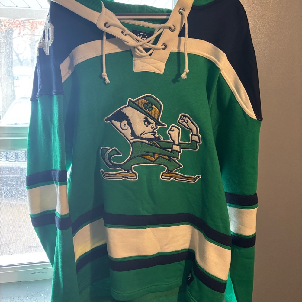 47 Brand Green and Navy Lace-Up Crewneck Hockey Pullover